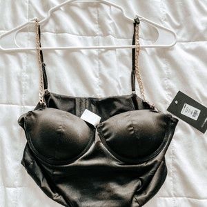 Chain to you crop top